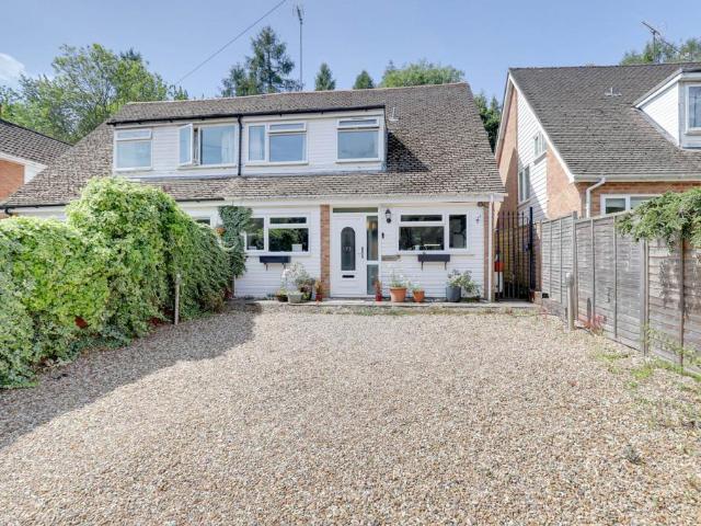 House for sale in Berrick Salome, Oxfordshire