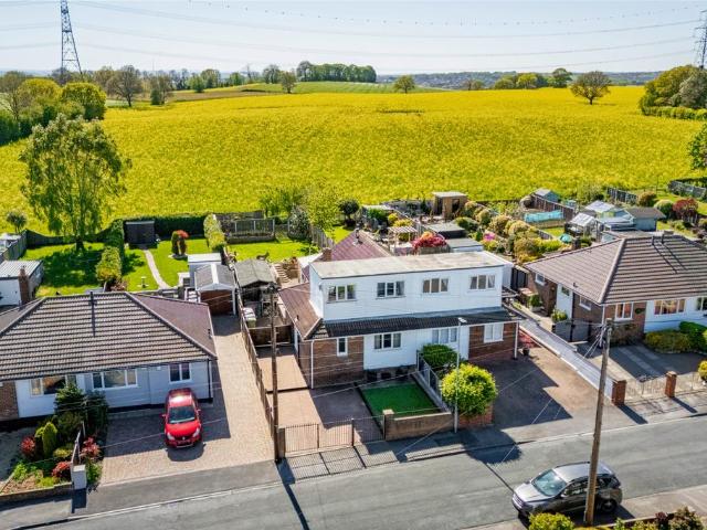 House for sale in Normanton and Altofts, Altofts