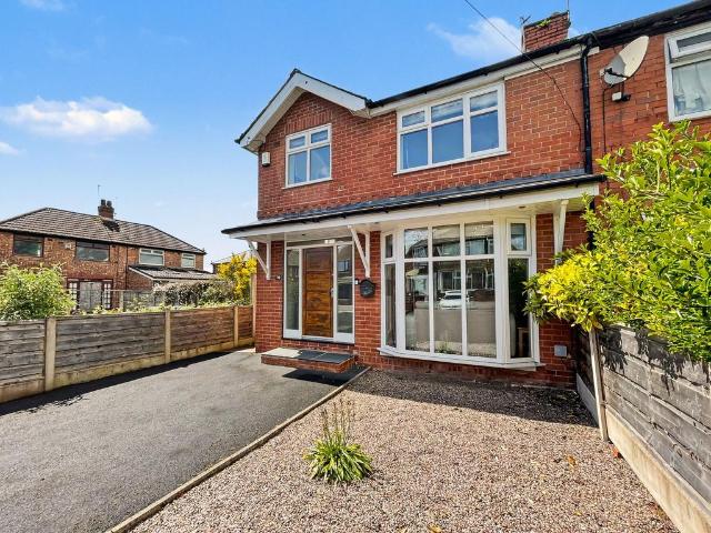 House for sale in Besses o' th' Barn, Bury