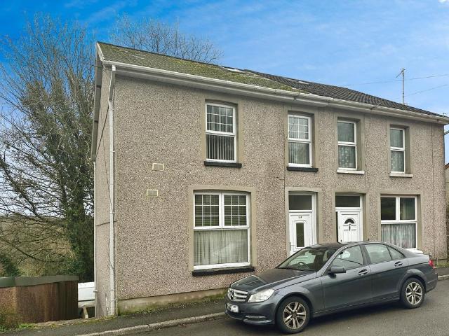 House for sale in Newcastle Higher, Aberkenfig