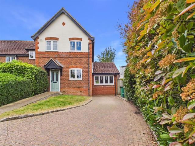House for sale in Blackhills, Surrey