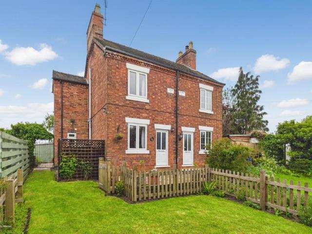 House for sale in Beamhurst, Staffordshire