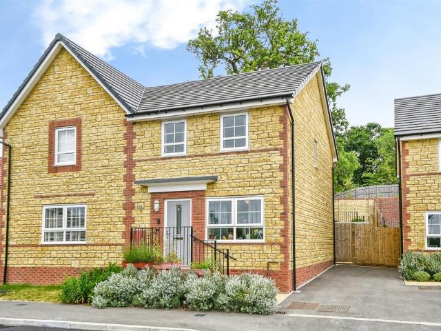 House for sale in Chippenham, Wiltshire