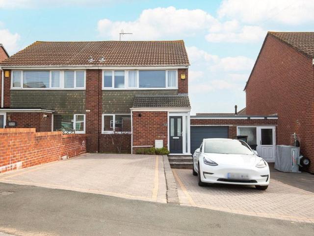 House for sale in Feckenham, City Of Bristol