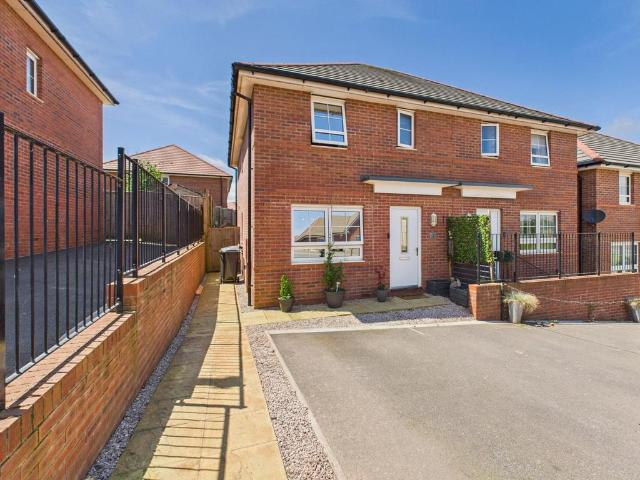 House for sale in Yalberton, Livermead