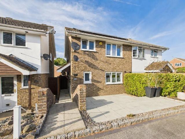 House for sale in Little Sandhurst