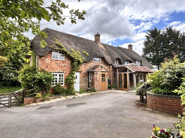 House for sale in Burbage, Wiltshire