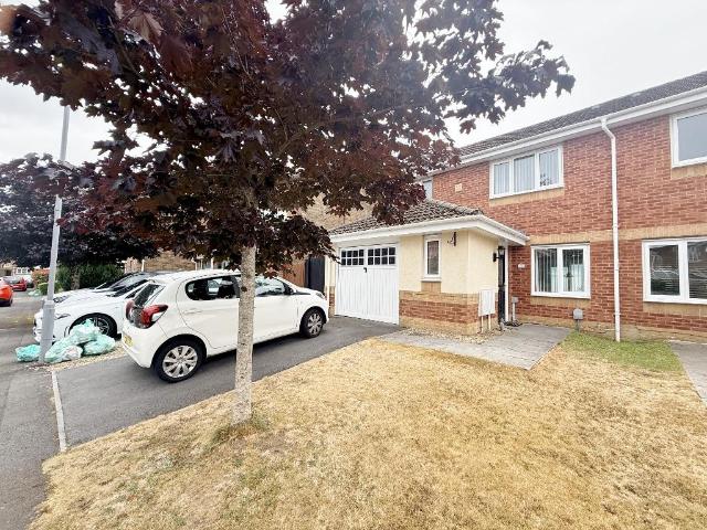House for sale in Pontarddulais, Wales