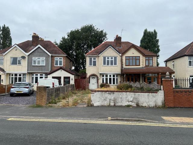 House for sale in Aldersley, Claregate