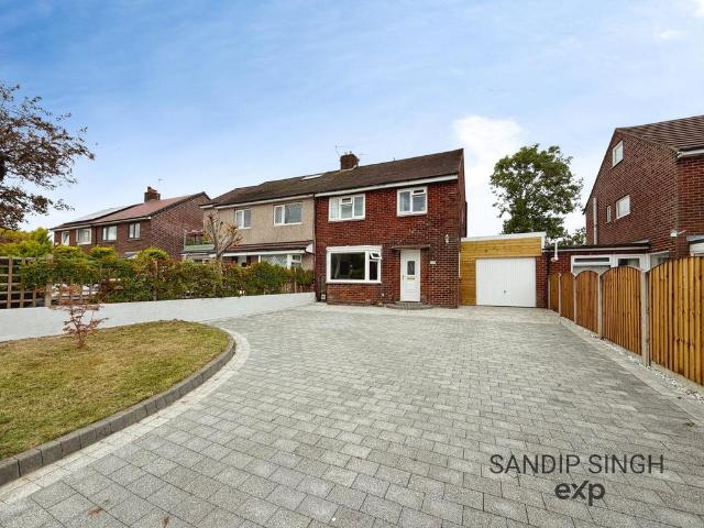 House for sale in Lea, Higher Bartle