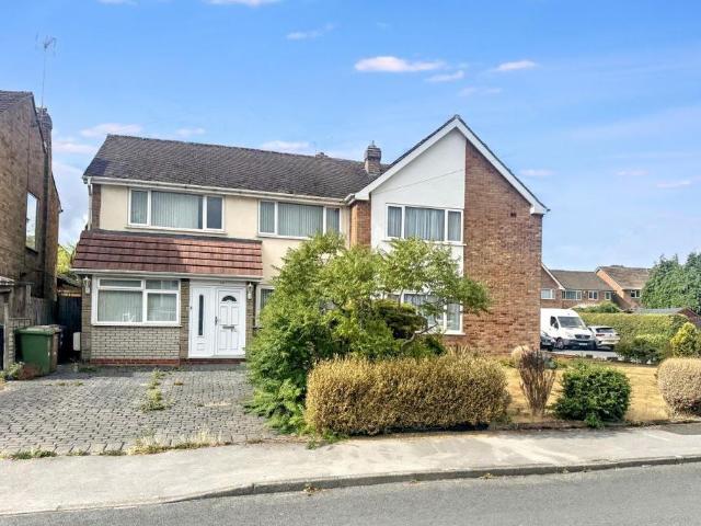 House for sale in Solihull Lodge, West Midlands