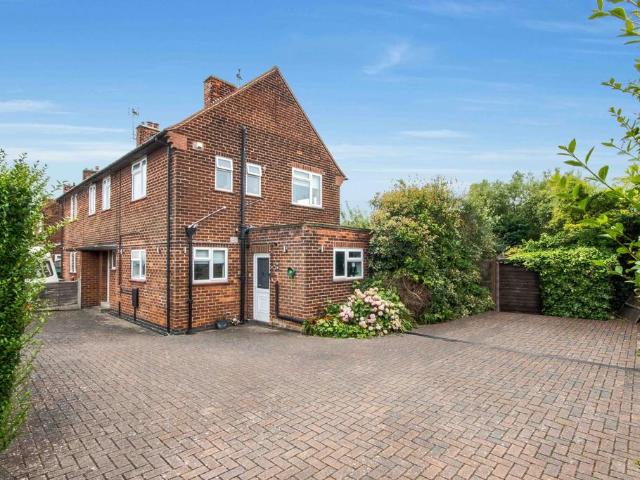 House for sale in Caldermill, East Midlands
