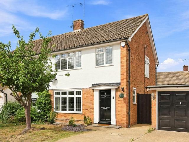 House for sale in Lee Chapel, Basildon