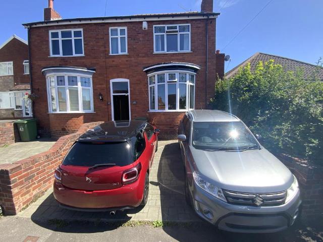 House for sale in Halesowen, West Midlands
