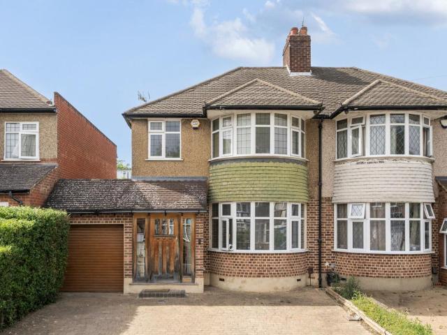 House for sale in Lane, Greater London