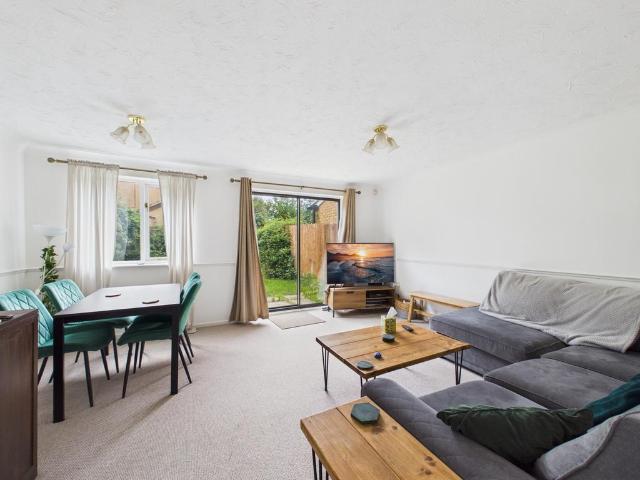 House for sale in Fenny Stratford, Milton Keynes