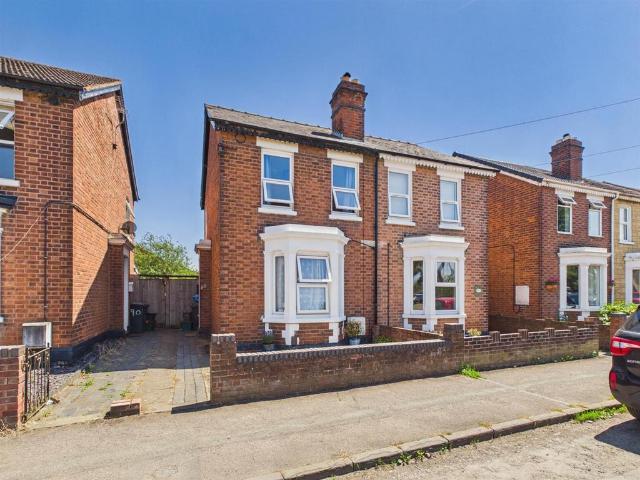 House for sale in Chequers, Gloucester