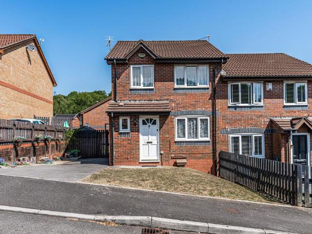 House for sale in Pontypridd, Wales