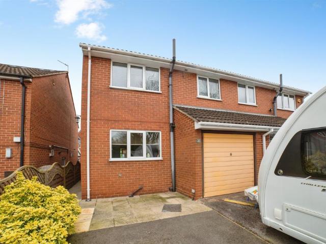 House for sale in Kedleston, East Midlands