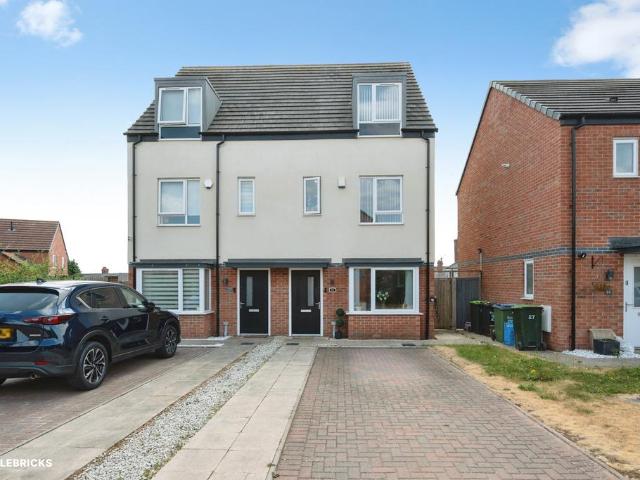 House for sale in Wednesbury, West Midlands
