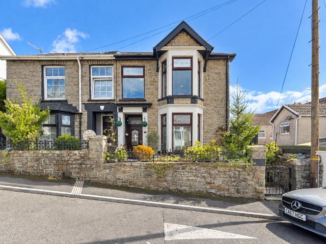 House for sale in Mountain Ash East, Ynysboeth