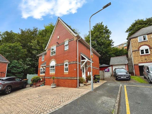 House for sale in Stow Hill, Wales