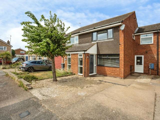 House for sale in Barton In Fabis, East Midlands
