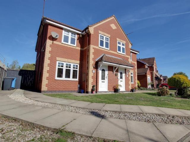 House for sale in Anlaby Park, Hull