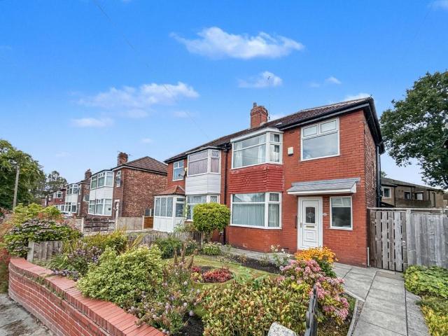 House for sale in Besses o' th' Barn, Bury