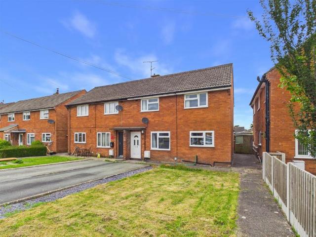 House for sale in Guilsfield