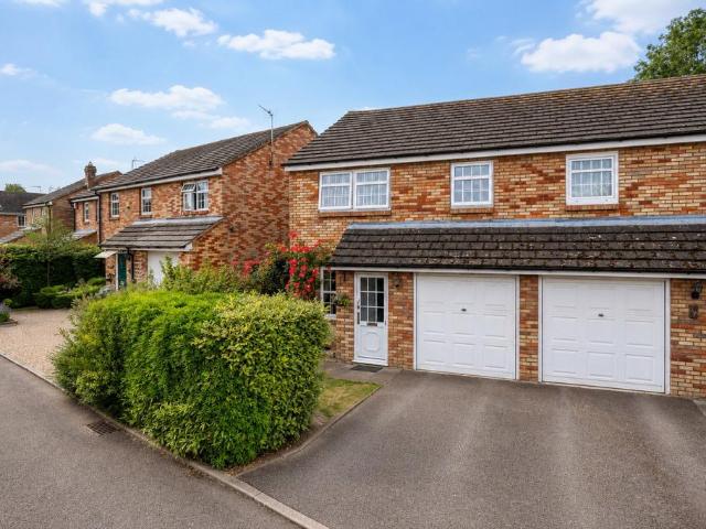 House for sale in Pitstone
