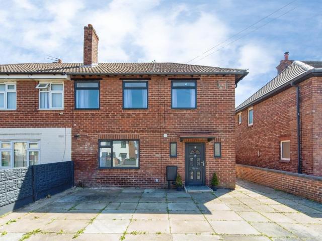 House for sale in Clubmoor, Calderstones