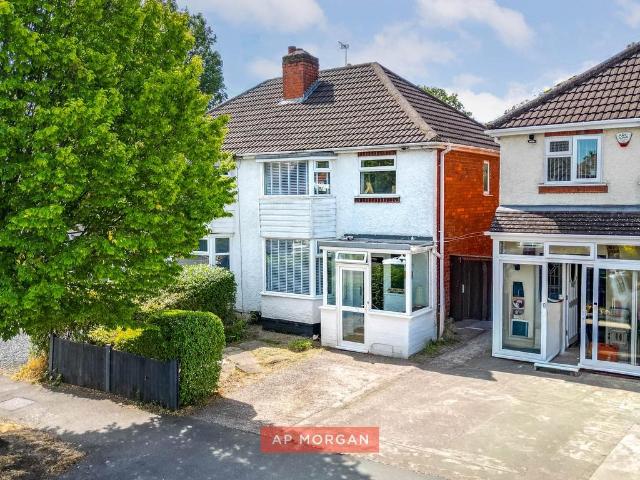 House for sale in Bromsgrove, Worcestershire