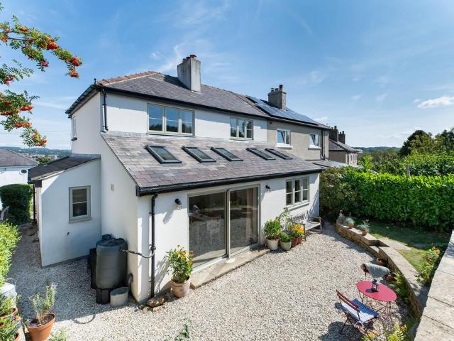 House for sale in Baildon, West Yorkshire