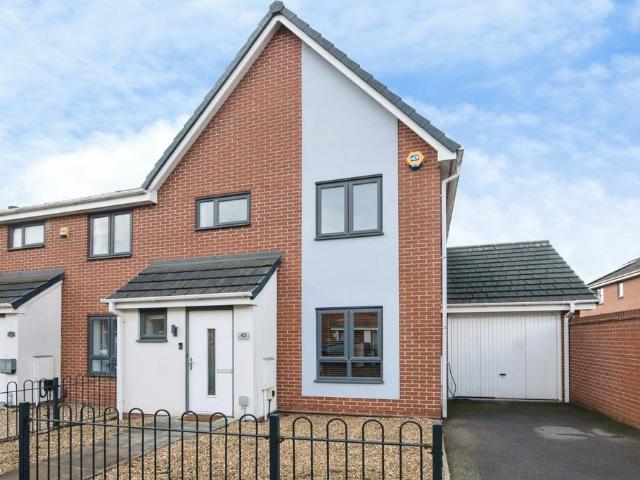 House for sale in Loxdale, Bilston