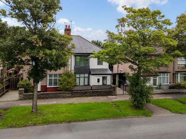 House for sale in Mossley Hill, Liverpool