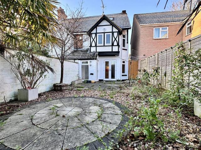 House for sale in Old Town, Poole