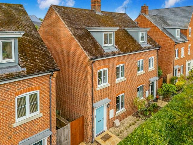 House for sale in Barton Stacey, Hampshire