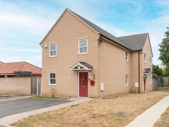 House for sale in Stokesby, Norfolk