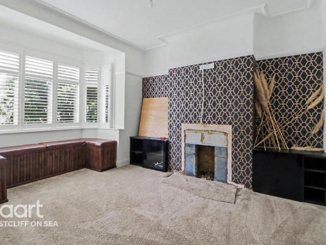 House for sale in Alton Barnes, Essex