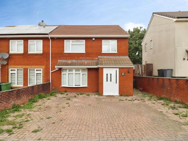 House for sale in Feckenham, City Of Bristol
