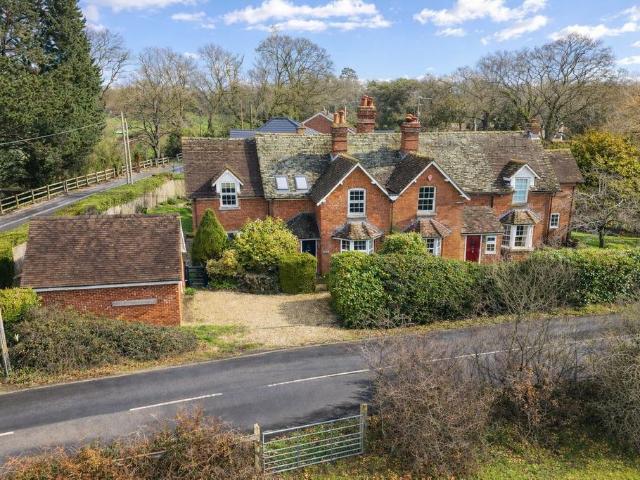 House for sale in Durns Town, New Forest