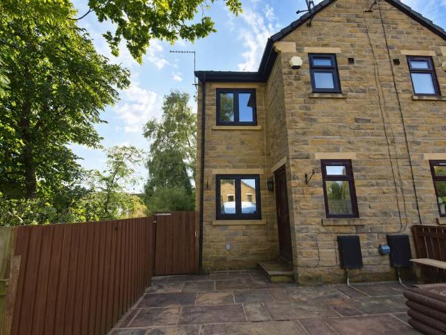 House for sale in Horwich End, High Peak