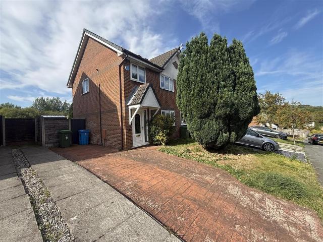 House for sale in Pendock, Greater Manchester