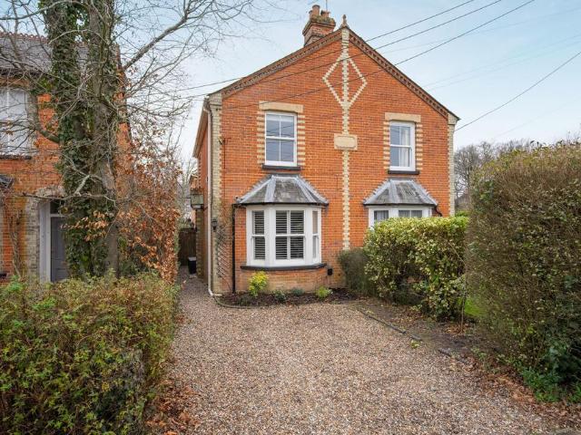 House for sale in Sunninghill and Ascot