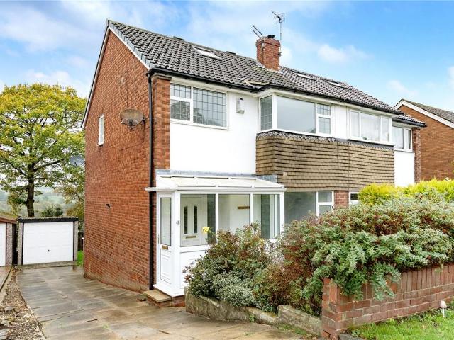 House for sale in Cookridge, West Yorkshire