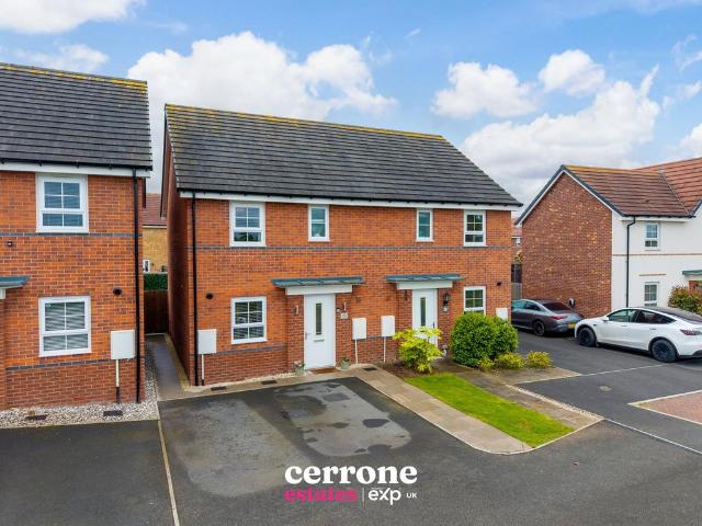 House for sale in Bromsgrove, Worcestershire