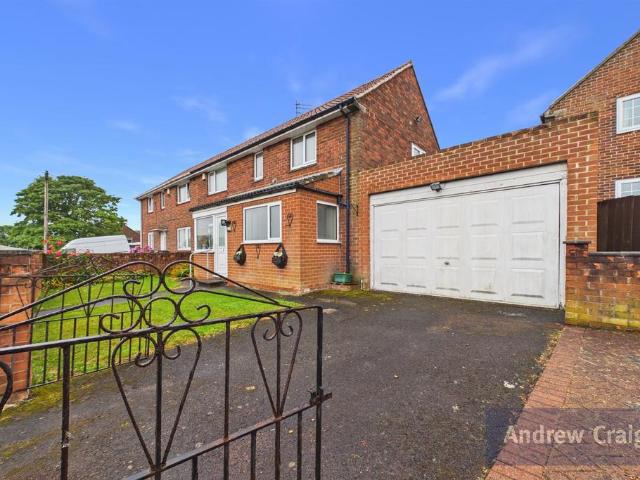 House for sale in Kenton, Tyne And Wear
