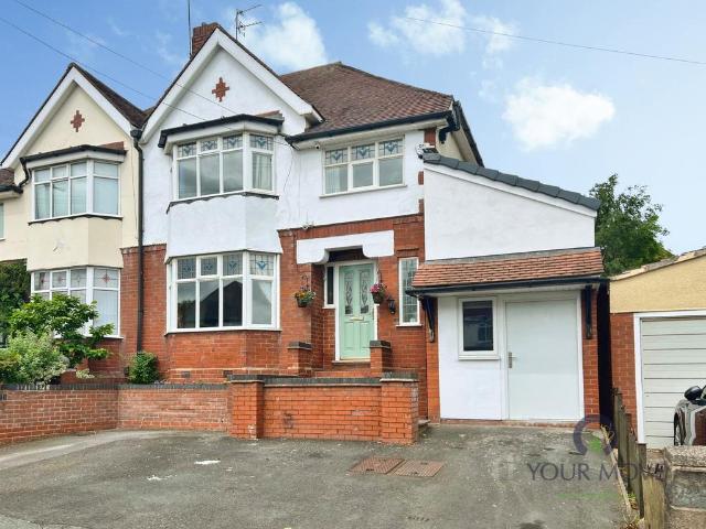 House for sale in Dixons Green, West Midlands