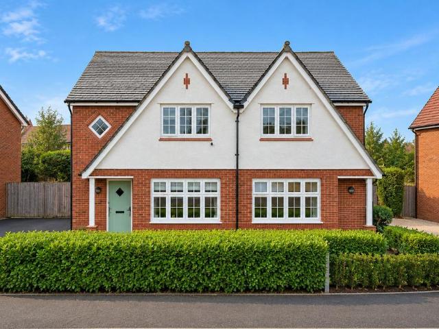 House for sale in Chaul End, Caddington